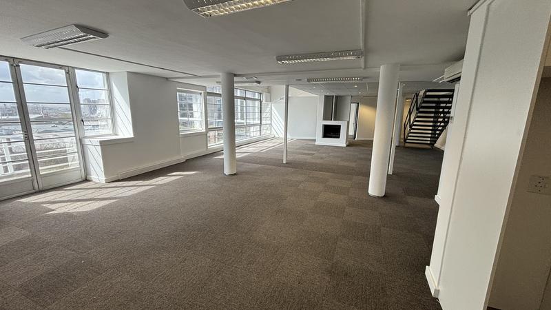 To Let commercial Property for Rent in Green Point Western Cape